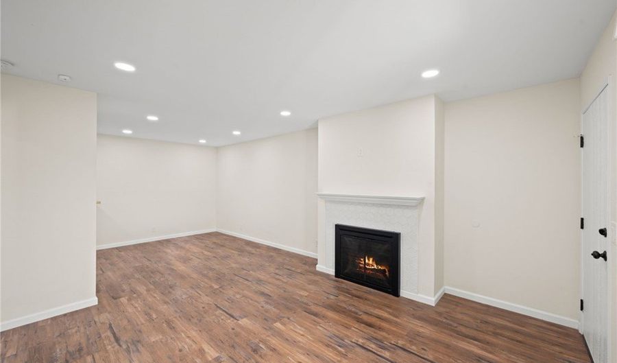 6911 Quail Pl C, Carlsbad, CA 92009 - 1 Beds, 1 Bath