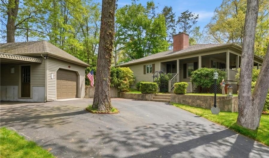 234 Lake Dr, Glocester, RI 02814 - 2 Beds, 2 Bath