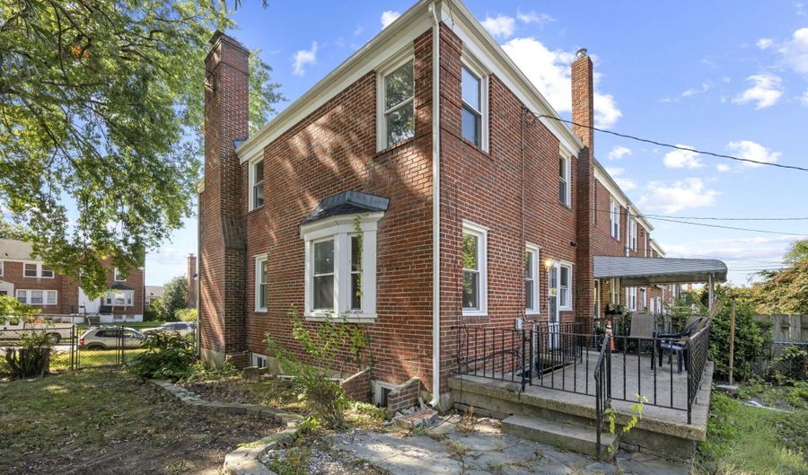 1516 E 36TH St, Baltimore, MD 21218 - 3 Beds, 2 Bath