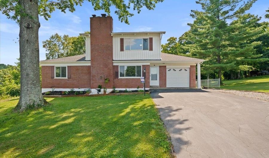 102 Hillcrest Rd, Aurora, IN 47001 - 3 Beds, 2 Bath