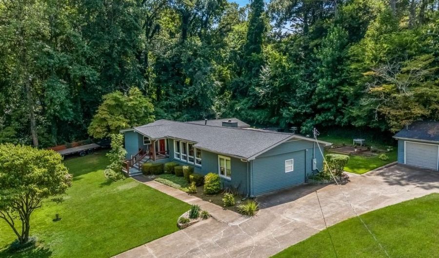6101 Misty Vly, Acworth, GA 30102 - 4 Beds, 3 Bath