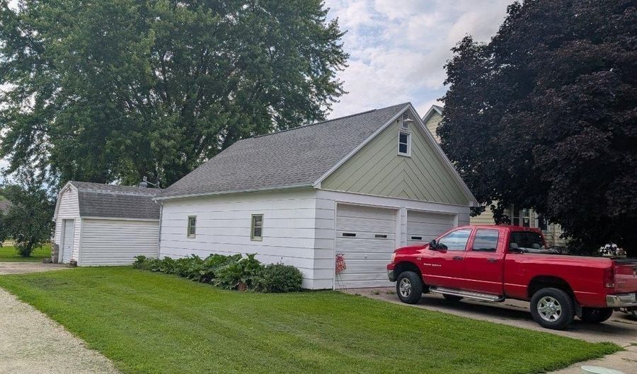 401 Orchard St, Albert City, IA 50510 - 4 Beds, 2 Bath