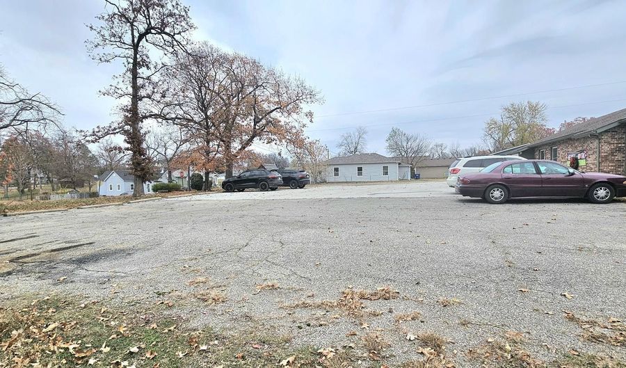 445 E 10th St, Baxter Springs, KS 66713 - 0 Beds, 0 Bath