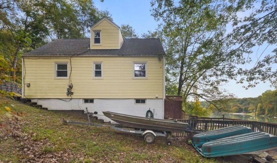 66 W Shore Dr, Alloway, NJ 07462 - 4 Beds, 2 Bath