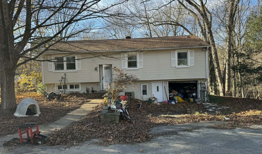 6 Elaine St, Bozrah, CT 06334 - 3 Beds, 2 Bath