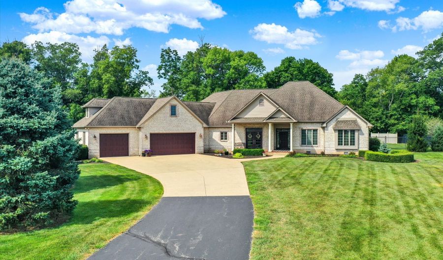 5695 N London Rd, Fairland, IN 46126 - 4 Beds, 4 Bath