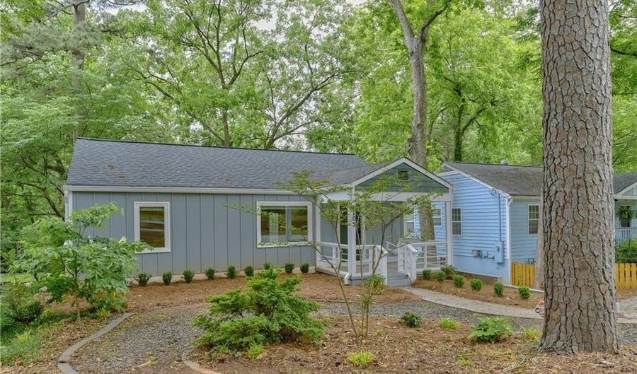 109 Wyman St SE B, Atlanta, GA 30317 - 2 Beds, 2 Bath