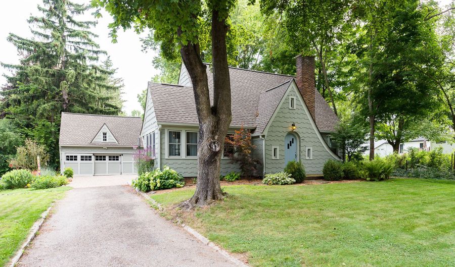 4951 W Liberty Rd, Ann Arbor, MI 48103 - 3 Beds, 2 Bath