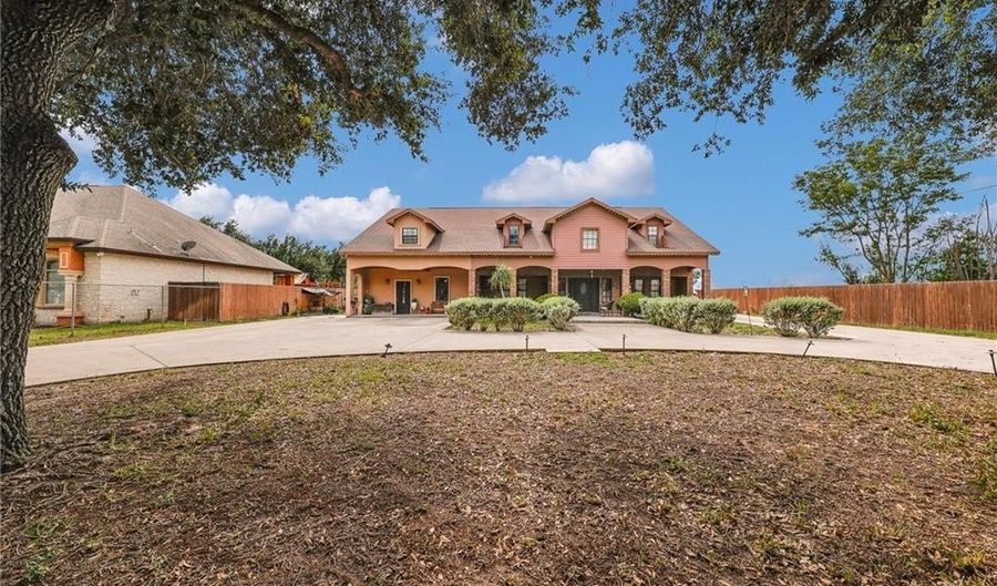 703 S Orange St, Alton, TX 78573 - 7 Beds, 7 Bath