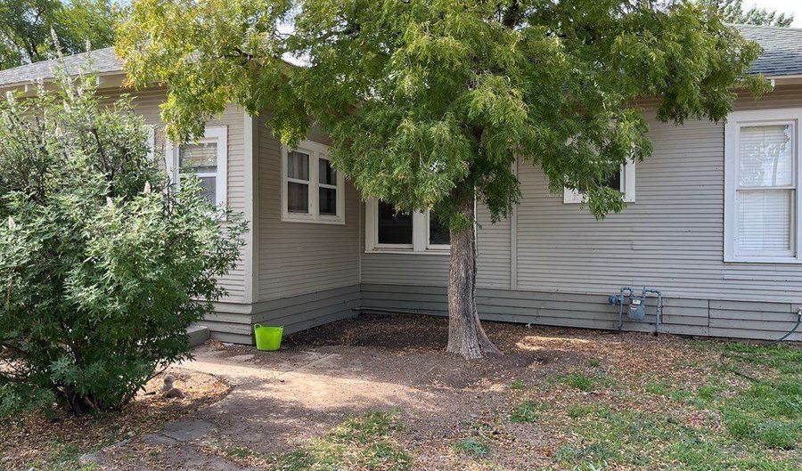 410 N 8th St 2, Alpine, TX 79830 - 3 Beds, 3 Bath