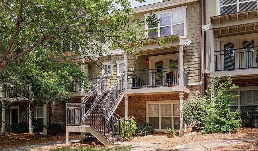 490 Barnett Shoals Rd 311, Athens, GA 30605 - 3 Beds, 3 Bath