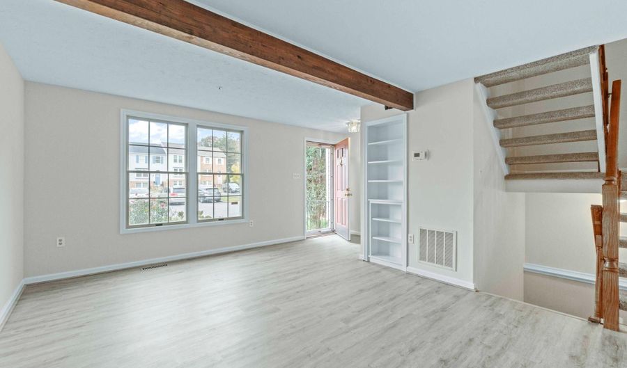 11327 BROKEN BOW Ct, Beltsville, MD 20705 - 3 Beds, 4 Bath