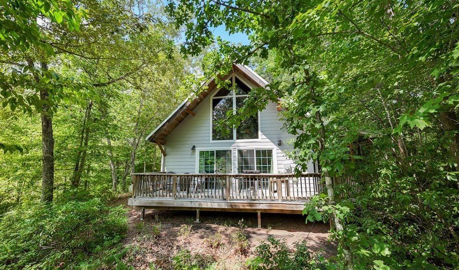 292 Wolf Creek Hts, Almond, NC 28702 - 2 Beds, 2 Bath