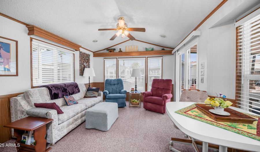 579 JASPAR Dr 579, Apache Junction, AZ 85119 - 1 Beds, 1 Bath