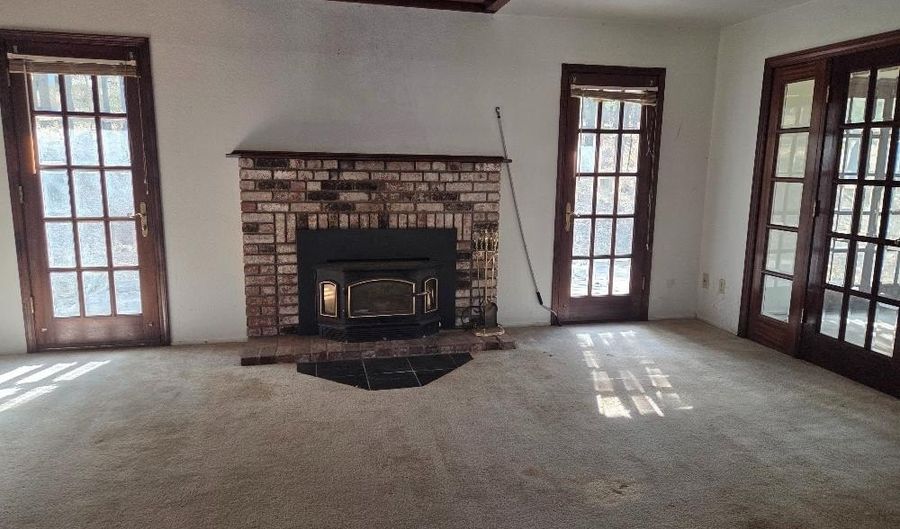 10663 Oak Valley Rd, Angels Camp, CA 95222 - 3 Beds, 3 Bath