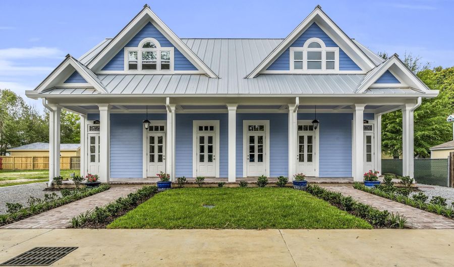 336 State St A & B, Bay St. Louis, MS 39520 - 6 Beds, 8 Bath