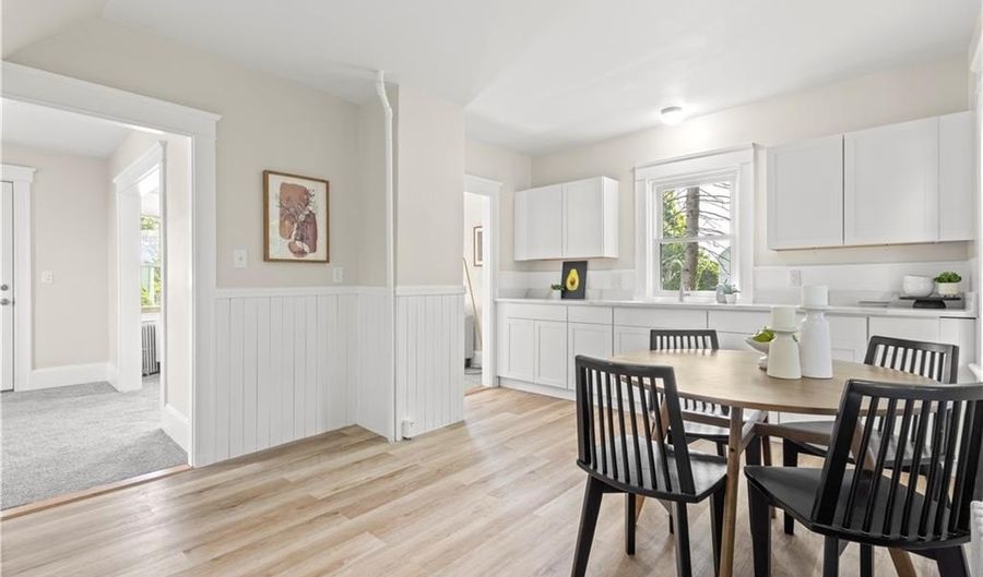 15 Spruce Ave, Cranston, RI 02910 - 3 Beds, 1 Bath