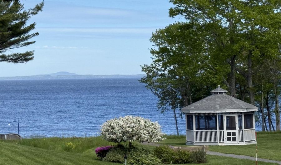 91 Dockside Ln, Belfast, ME 04915 - 2 Beds, 3 Bath
