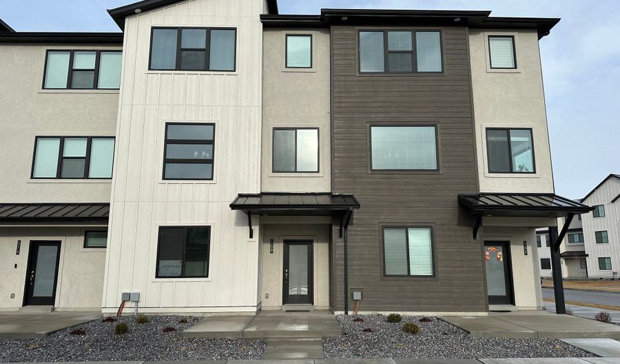 568 S 900 W, American Fork, UT 84003 - 4 Beds, 3 Bath