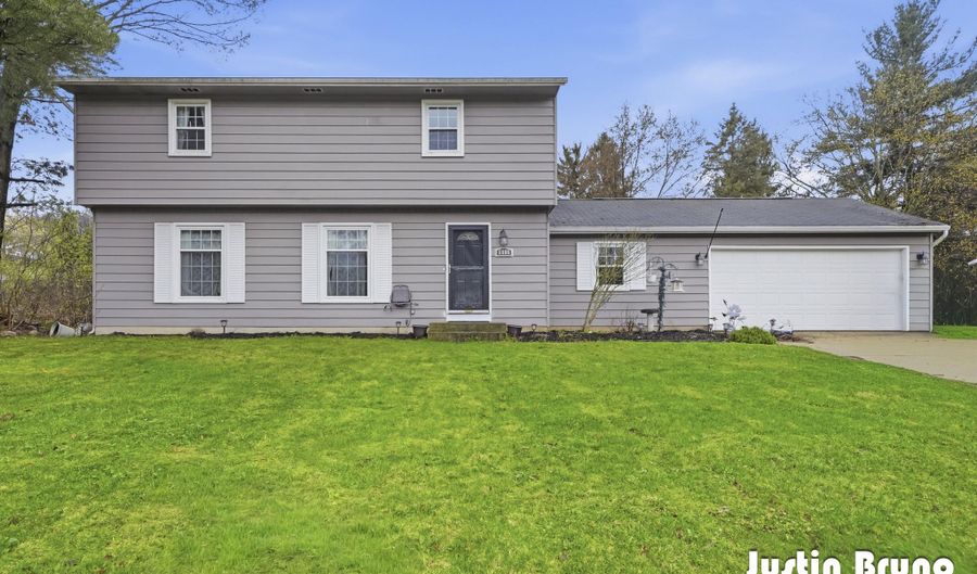 6866 Adaside Dr SE, Ada, MI 49301 - 4 Beds, 2 Bath