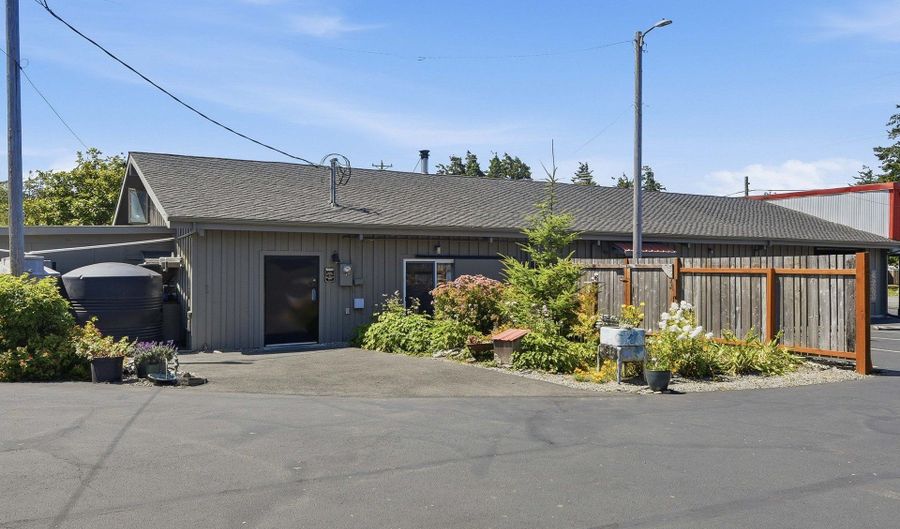49045 HIGHWAY 101, Bandon, OR 97411 - 3 Beds, 3 Bath