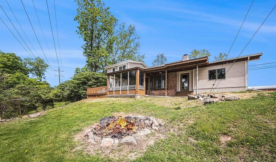 2930 Spielman Rd, Adrian, MI 49221 - 3 Beds, 2 Bath