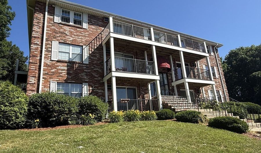 11 Kenmar Dr 10, Billerica, MA 01821 - 2 Beds, 1 Bath