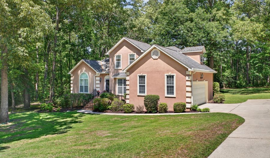10 Hardwood Ct, Aiken, SC 29803 - 4 Beds, 3 Bath