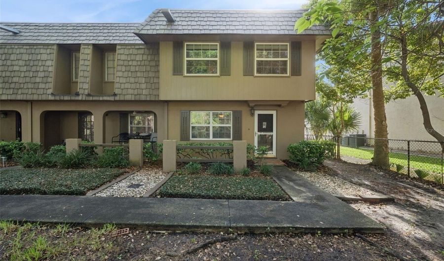 3104 HARRISON Ave 33, Orlando, FL 32804 - 3 Beds, 2 Bath