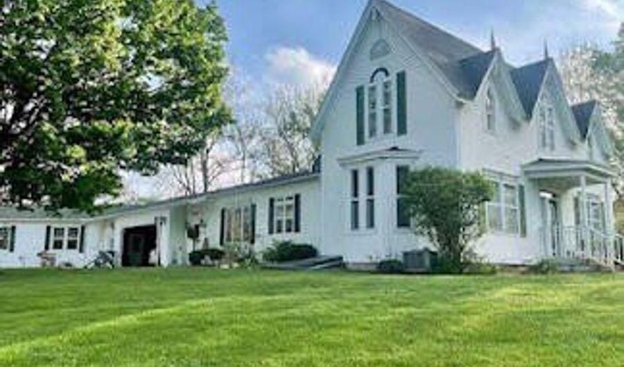 1532 34th St, Allegan, MI 49010 - 7 Beds, 6 Bath