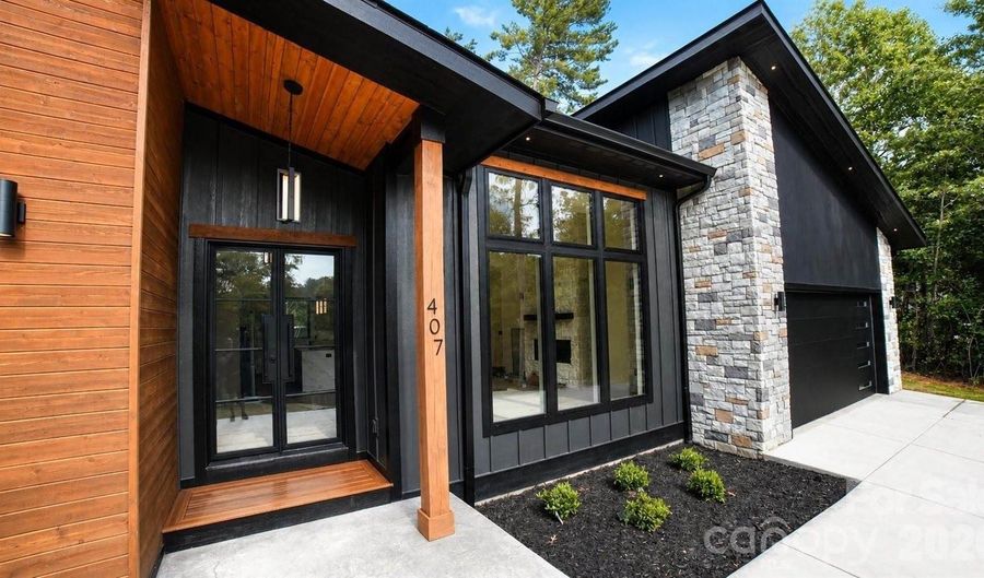 407 Melnick Ter, Asheville, NC 28803 - 4 Beds, 4 Bath