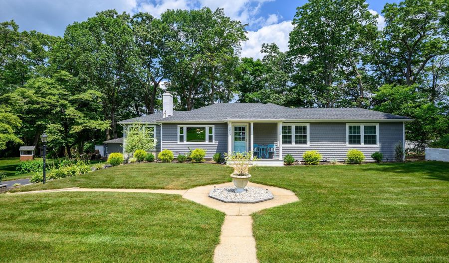 3213 Ridgewood Rd, Allenwood, NJ 08720 - 3 Beds, 2 Bath
