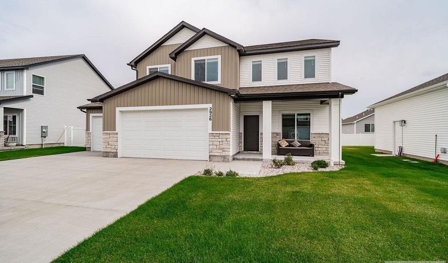 2926 Curlew Dr, Ammon, ID 83401 - 4 Beds, 3 Bath