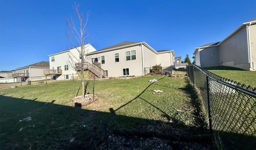 2618 13th Ave SE, Altoona, IA 50009 - 3 Beds, 2 Bath