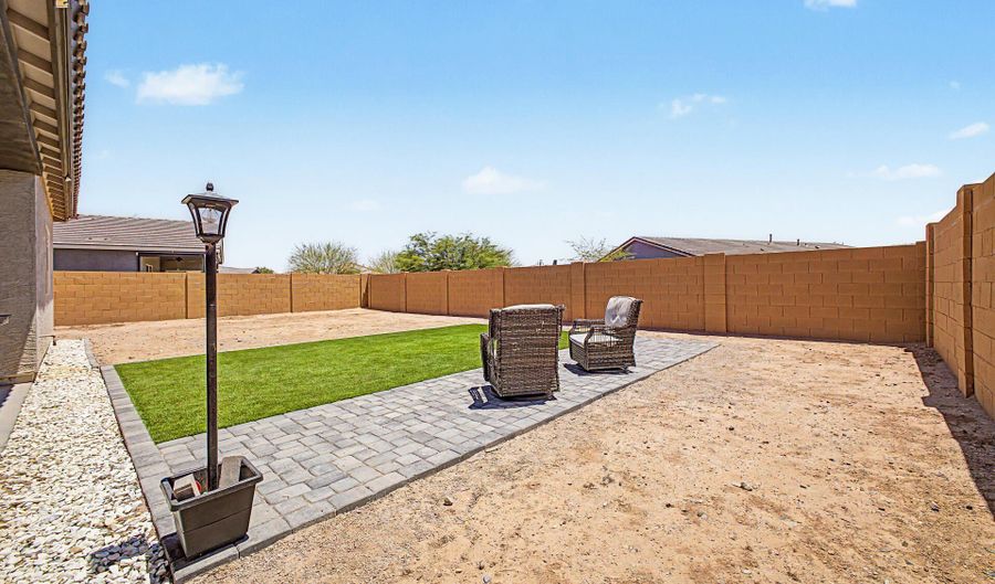 857 E DIAMOND Dr, Casa Grande, AZ 85122 - 4 Beds, 2 Bath