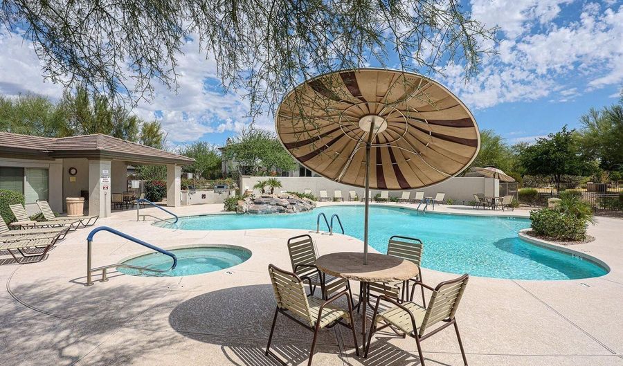 33550 N DOVE LAKES Dr 1023, Cave Creek, AZ 85331 - 2 Beds, 2 Bath