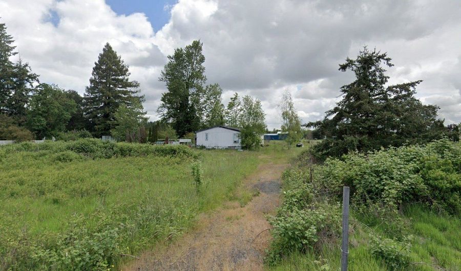7988 ALBUS Rd, Aumsville, OR 97325 - 3 Beds, 2 Bath