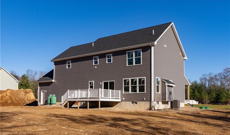 33 Cassidy Trl, Coventry, RI 02816 - 4 Beds, 2 Bath