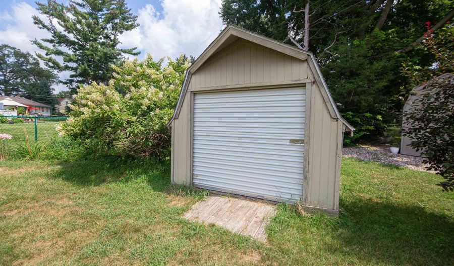 3309 S 9th St, Lafayette, IN 47909 - 3 Beds, 2 Bath
