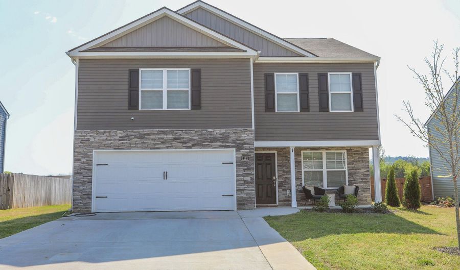 1111 Skyridge Dr, Athens, TN 37303 - 3 Beds, 3 Bath