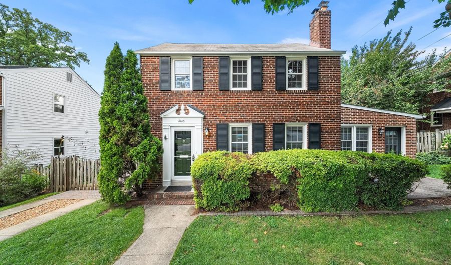 6145 12TH St N, Arlington, VA 22205 - 4 Beds, 3 Bath