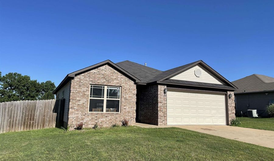 103 Sunflower Ln, Beebe, AR 72012 - 3 Beds, 2 Bath