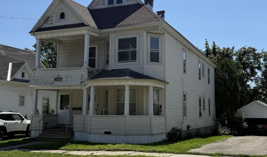 30 McClellan Ave, Amsterdam, NY 12010 - 6 Beds, 2 Bath