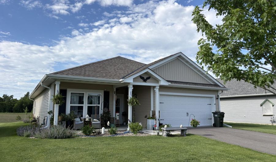 501 Valley Dr W, Annandale, MN 55302 - 2 Beds, 2 Bath