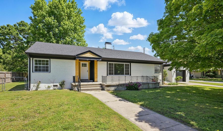 540 E 4th St, Baxter Springs, KS 66713 - 3 Beds, 2 Bath
