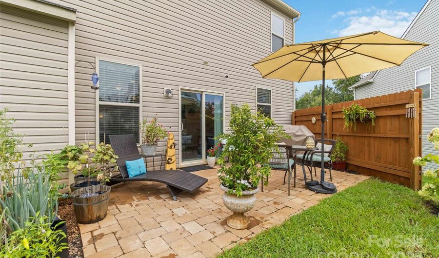 4626 Gibbons Link Rd, Charlotte, NC 28269 - 4 Beds, 3 Bath