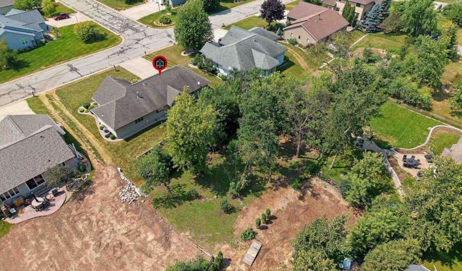 N9432 LOGAN Lane, Appleton, WI 54915 - 3 Beds, 3 Bath