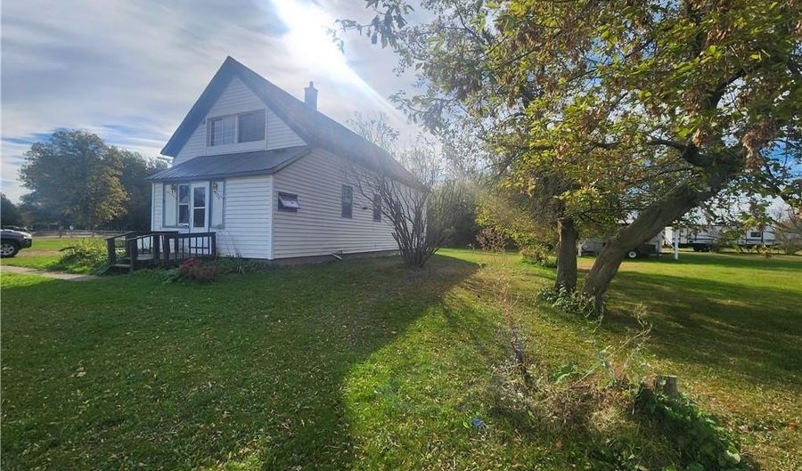 220 Mildred Ave, Almena, WI 54805 - 4 Beds, 1 Bath