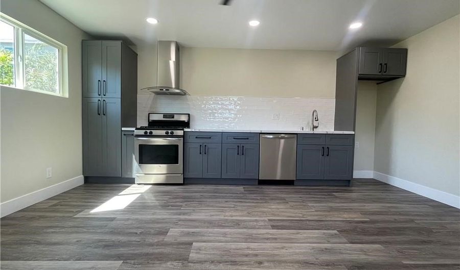 2155 Summit Ave, Altadena, CA 91001 - 1 Beds, 1 Bath