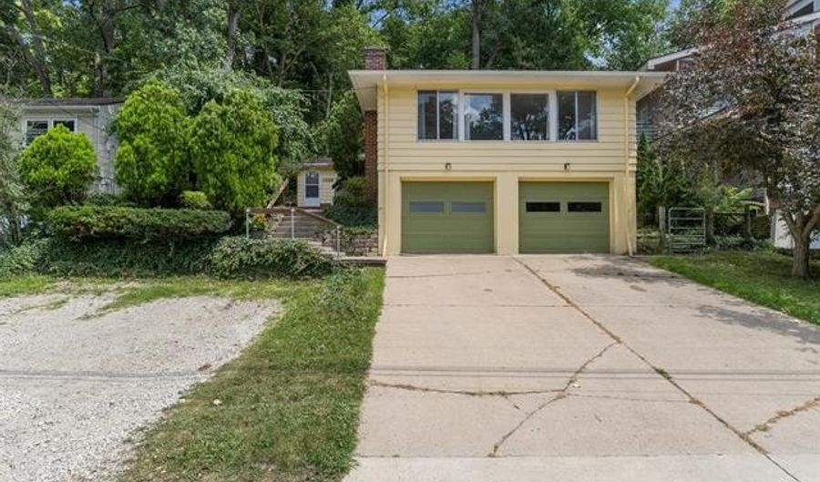 1558 1560 W Jones Dr SW, Ann Arbor, MI 48105 - 0 Beds, 2 Bath